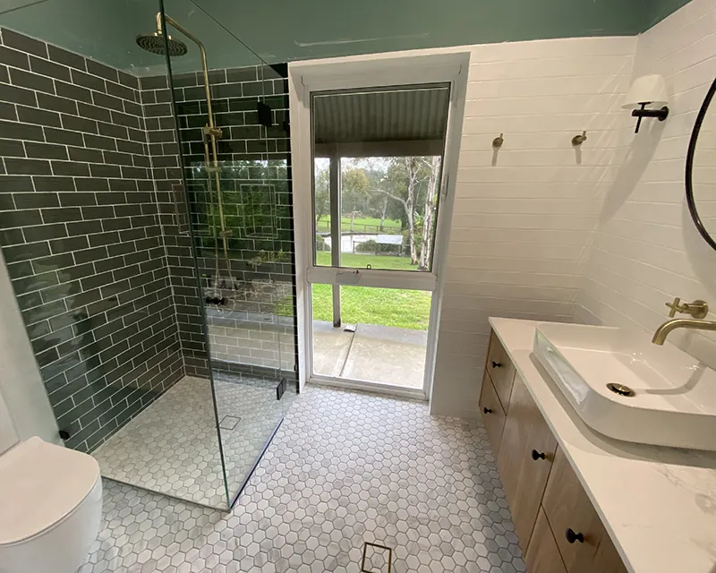 Acreage Bathroom