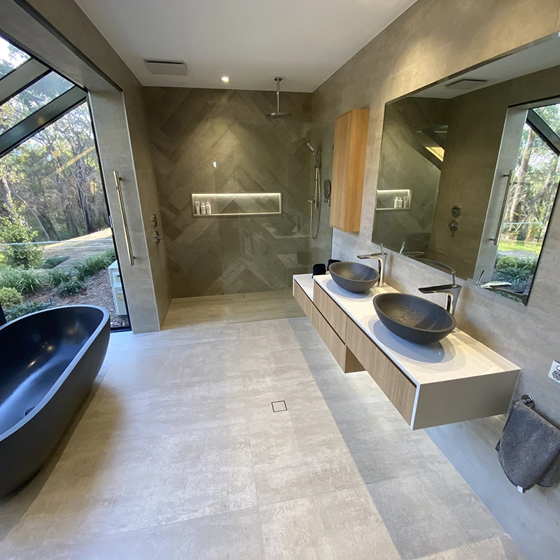 Clean-Bathroom