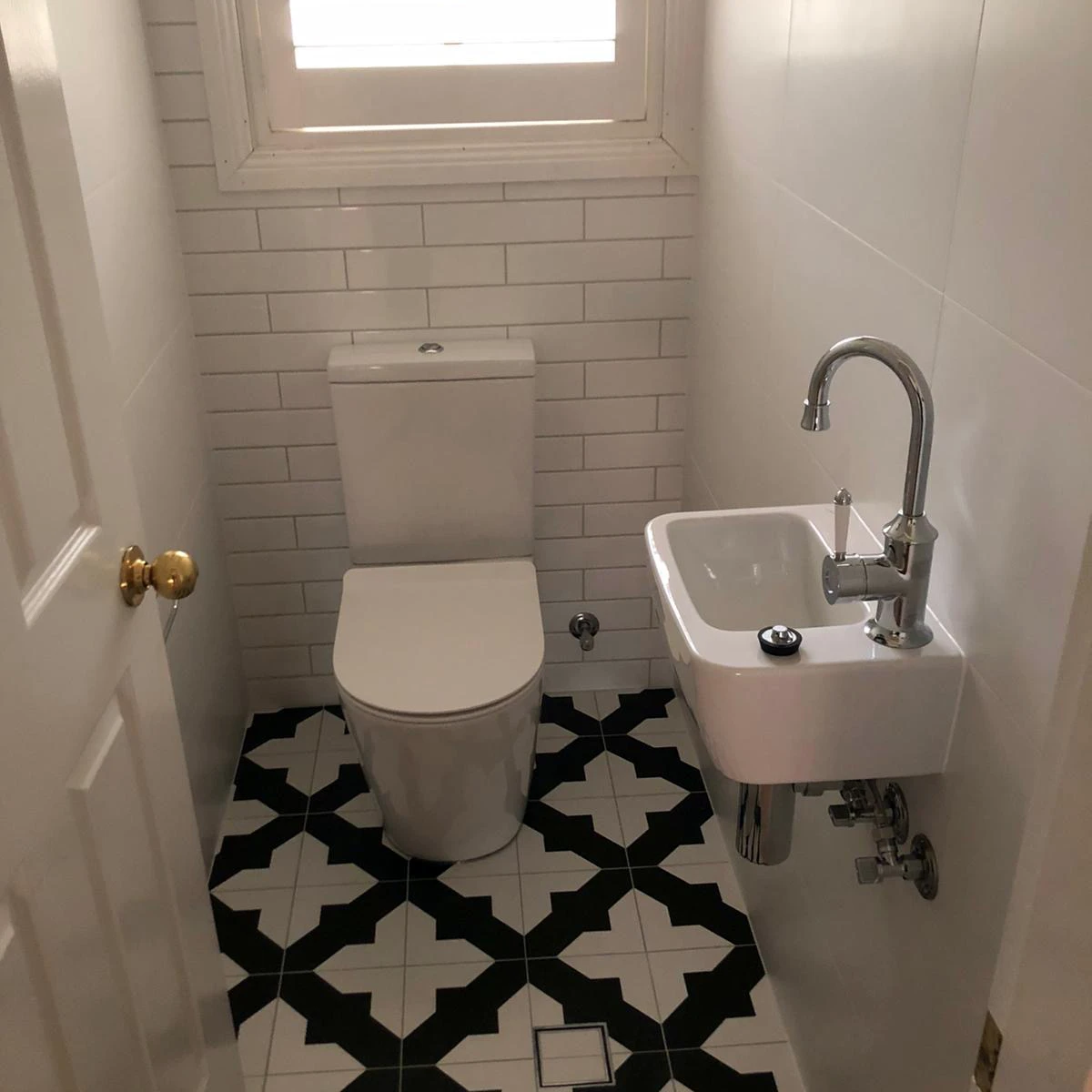 Ensuite-Bathroom-Reno