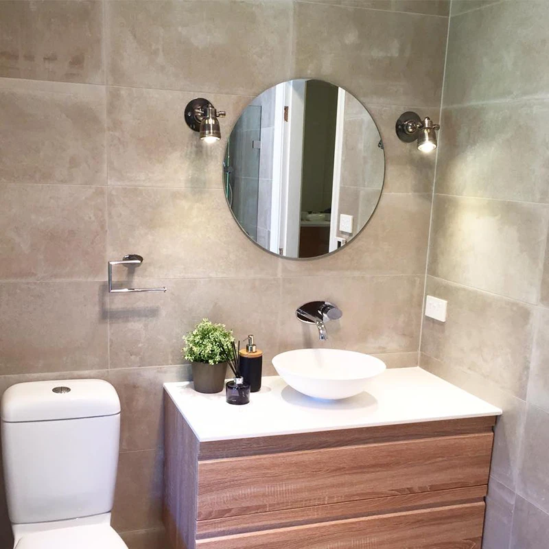 Modern-lights-in-bathroom