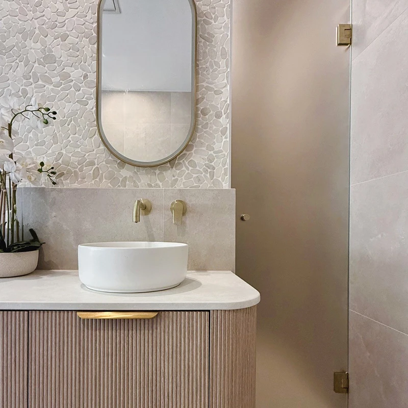 Warm-bathroom